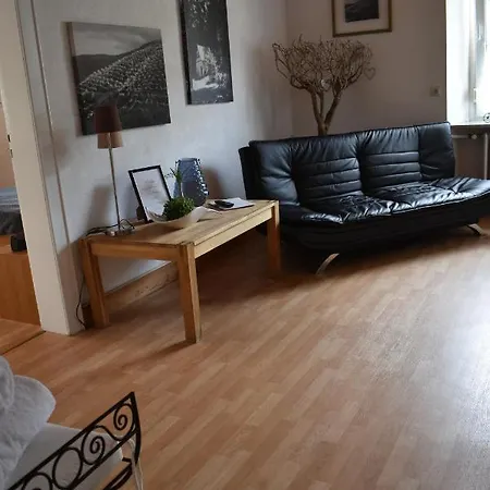 Landgasthof Zur Sonne 招待所 3*