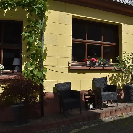 Landgasthof Zur Sonne Konukevi *