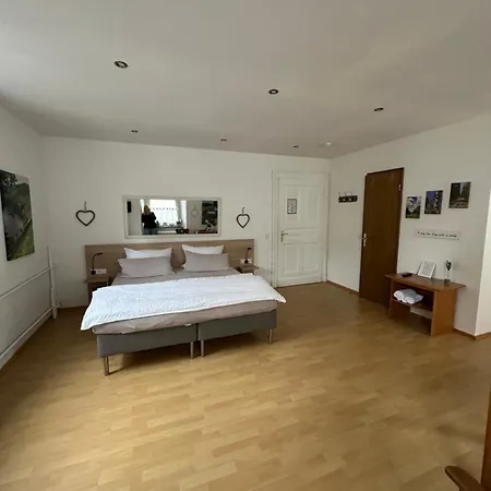 Landgasthof Zur Sonne 엔키르흐